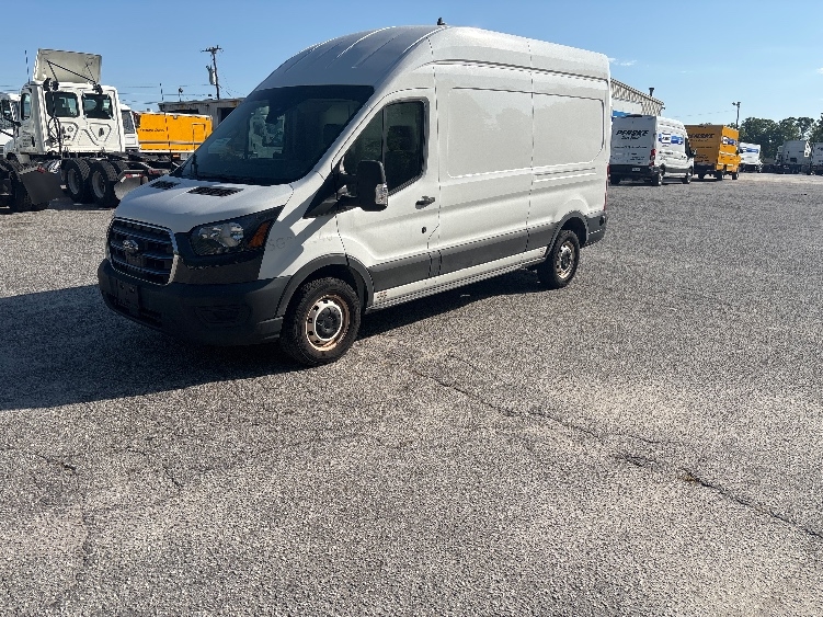 Used 2022 Ford E-Transit 350 - photo 5