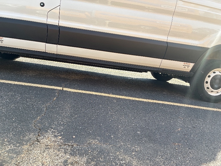 Used 2022 Ford E-Transit 350 - photo 7