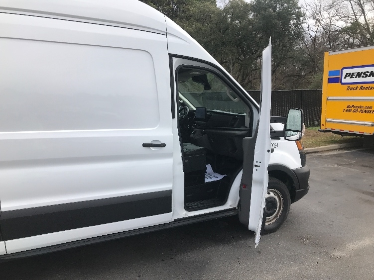 Used 2022 Ford E-Transit 350 - photo 22