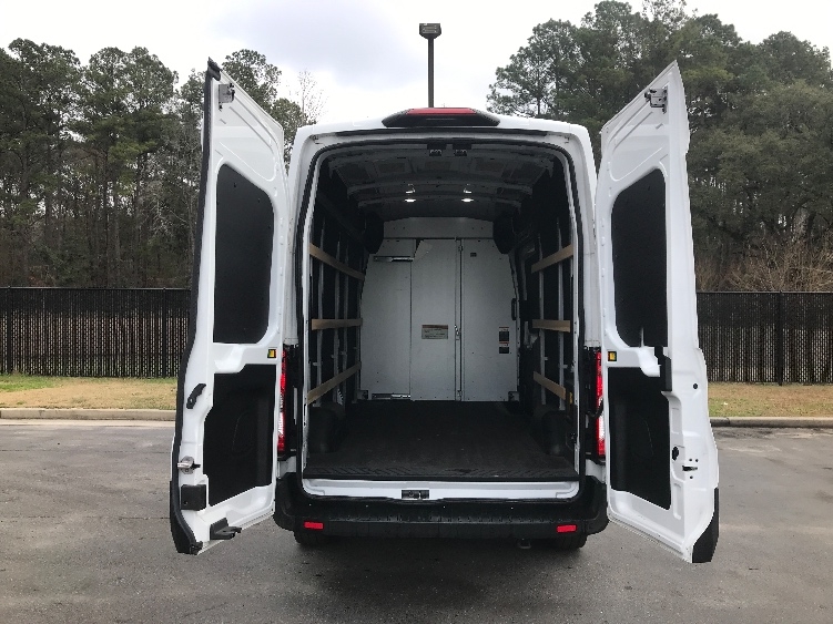 Used 2022 Ford E-Transit 350 - photo 11
