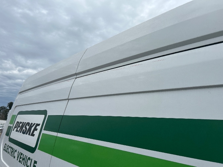 Used 2022 Ford E-Transit 350 - photo 27