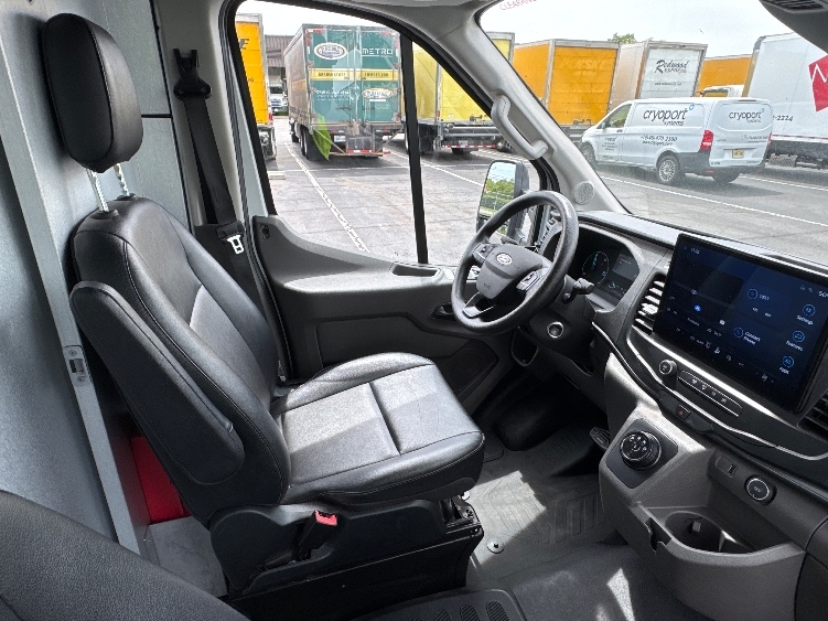 Used 2022 Ford E-Transit 350 - photo 22