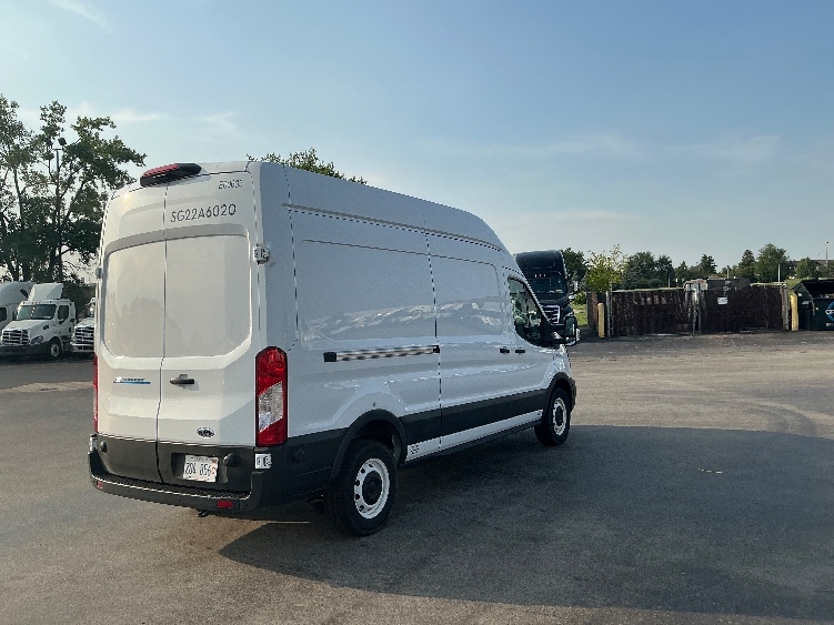Used 2022 Ford E-Transit 350 - photo 12