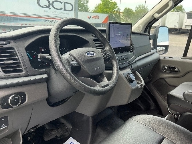 Used 2022 Ford E-Transit 350 - photo 15