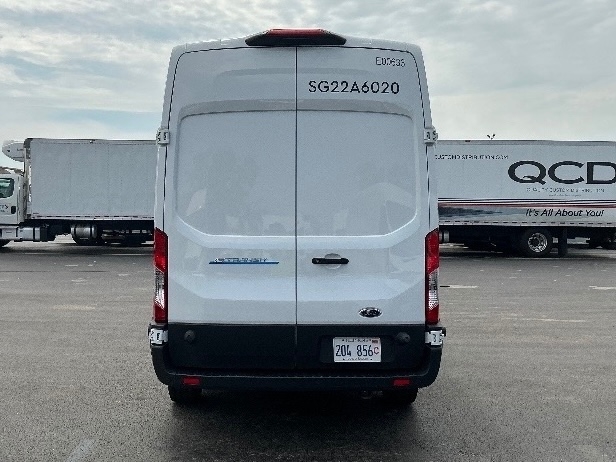 Used 2022 Ford E-Transit 350 - photo 8