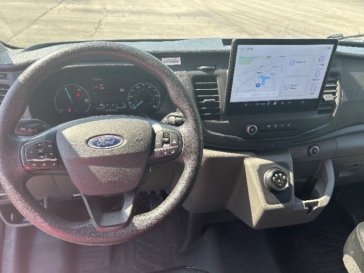 Used 2022 Ford E-Transit 350 - photo 20