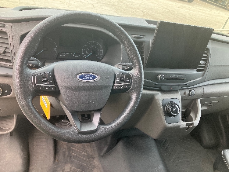 Used 2022 Ford E-Transit 350 - photo 19