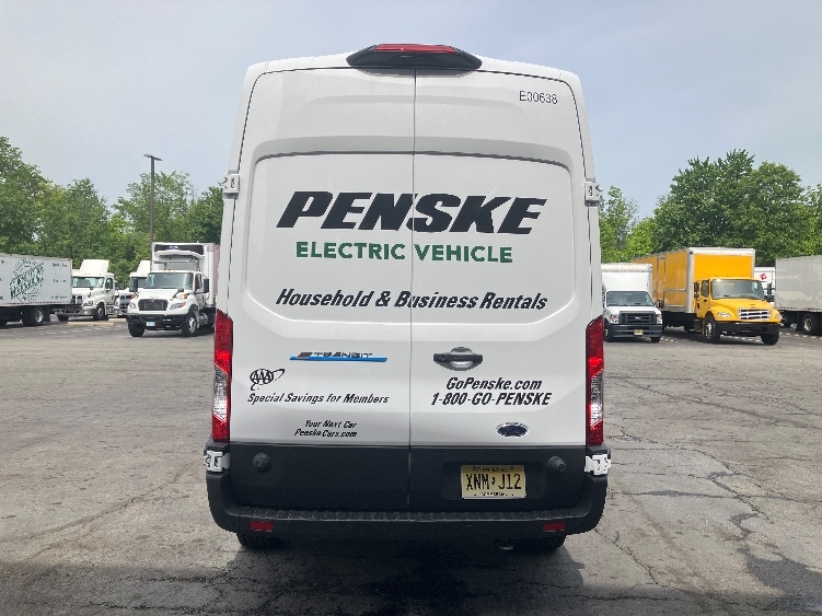 Used 2022 Ford E-Transit 350 - photo 9