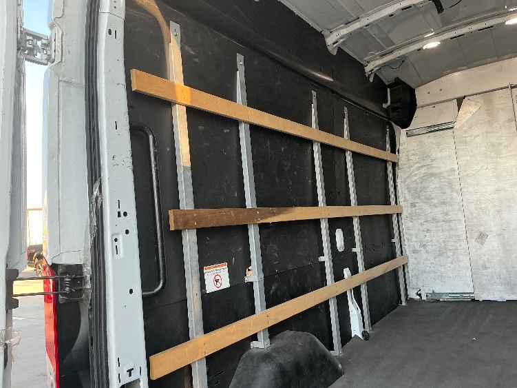 Used 2022 Ford E-Transit 350 - photo 12
