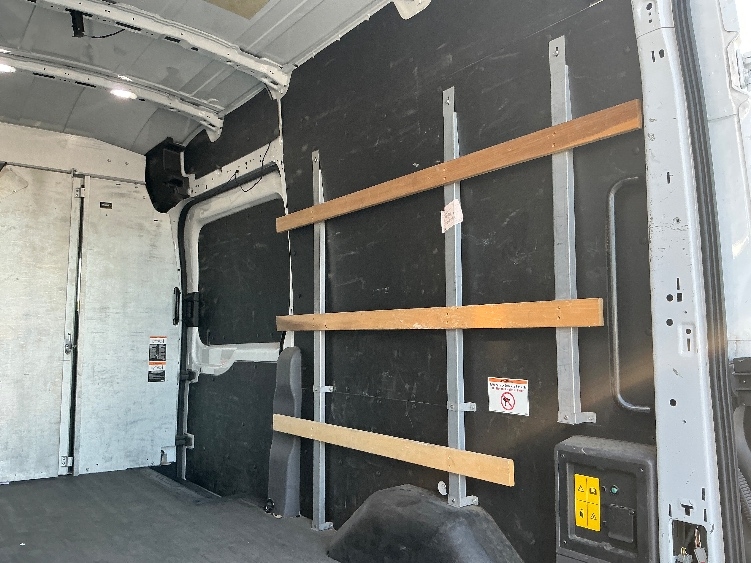 Used 2022 Ford E-Transit 350 - photo 13
