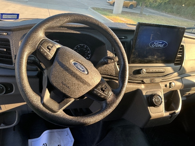 Used 2022 Ford E-Transit 350 - photo 19