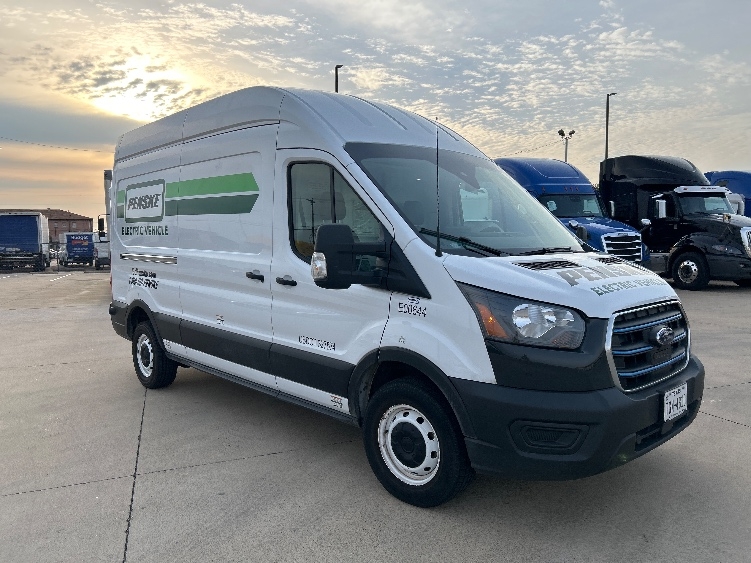 Used 2022 Ford E-Transit 350 - photo 1