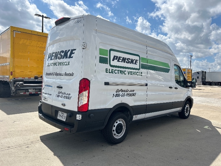 Used 2022 Ford E-Transit 350 - photo 14