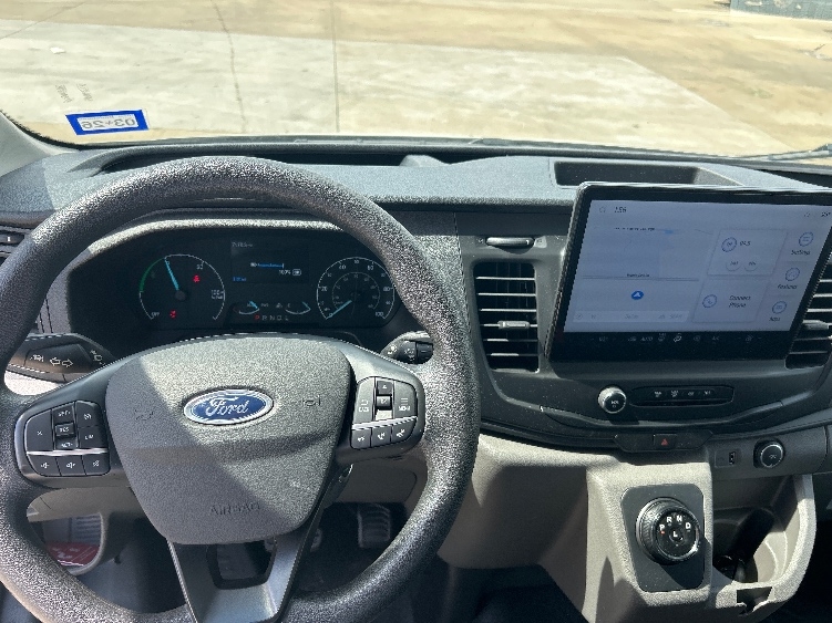Used 2022 Ford E-Transit 350 - photo 19