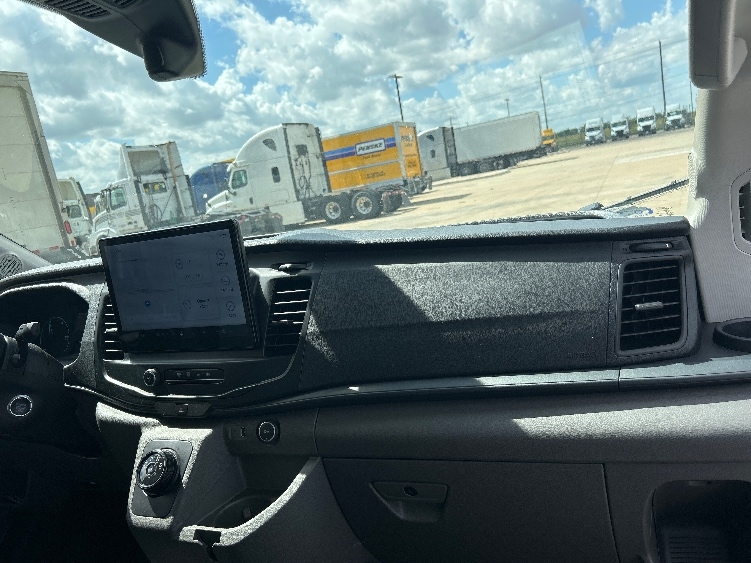 Used 2022 Ford E-Transit 350 - photo 22