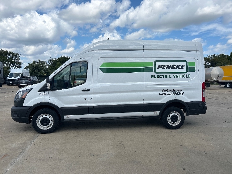 Used 2022 Ford E-Transit 350 - photo 6