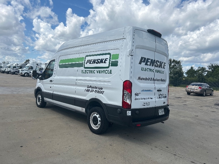 Used 2022 Ford E-Transit 350 - photo 8