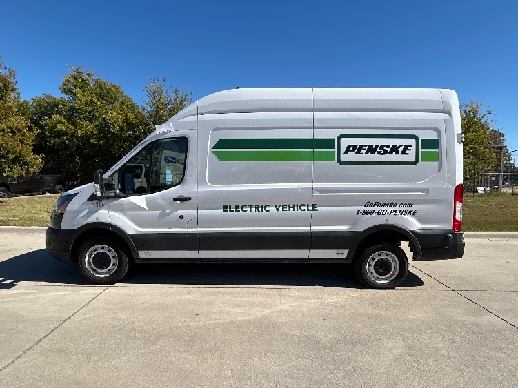 Used 2022 Ford E-Transit 350 - photo 5