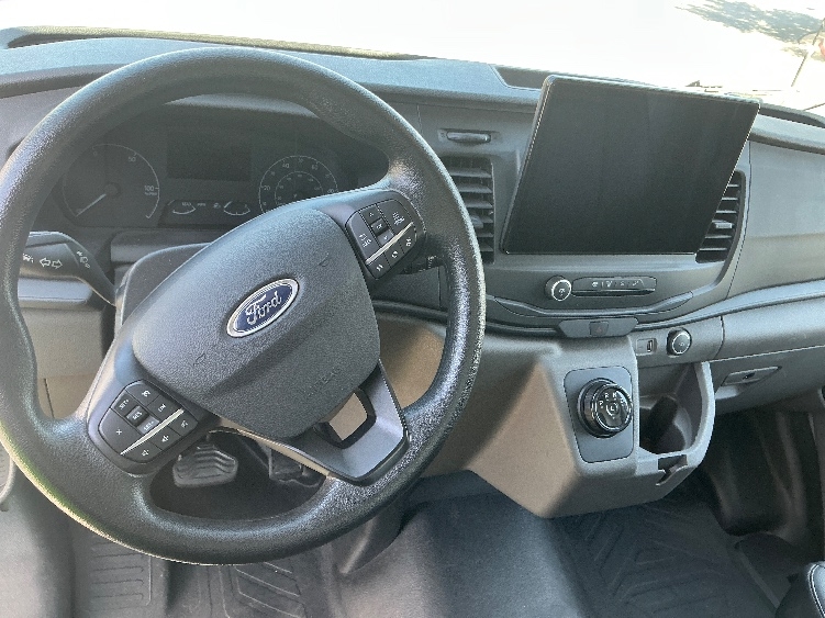 Used 2022 Ford E-Transit 350 - photo 18