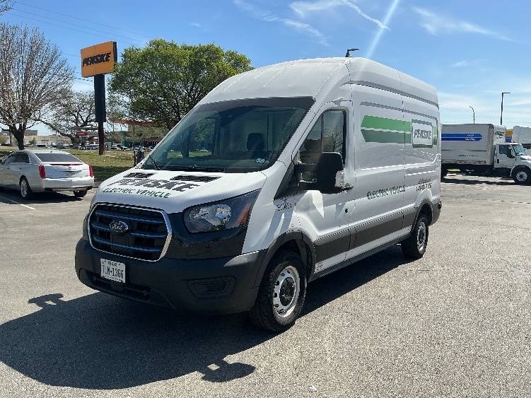 Used 2022 Ford E-Transit 350 - photo 5