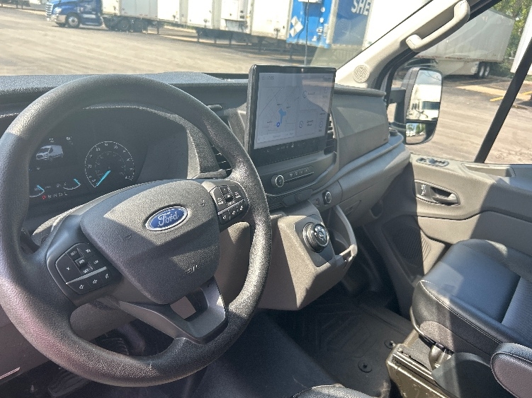 Used 2022 Ford E-Transit 350 - photo 19