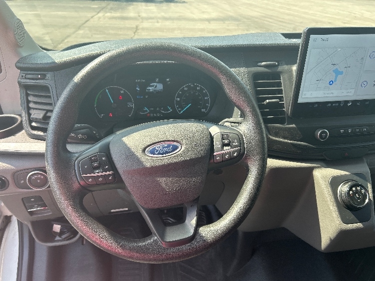 Used 2022 Ford E-Transit 350 - photo 20