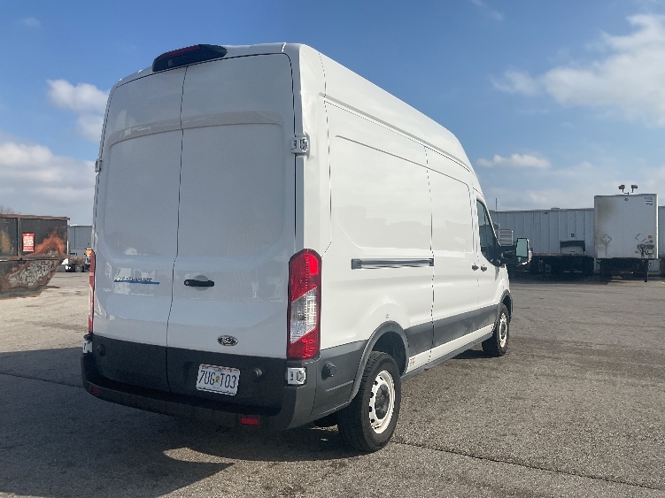 Used 2022 Ford E-Transit 350 - photo 14