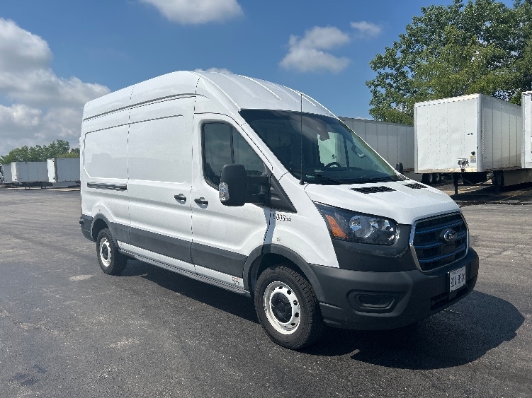 Used 2022 Ford E-Transit 350 - photo 1