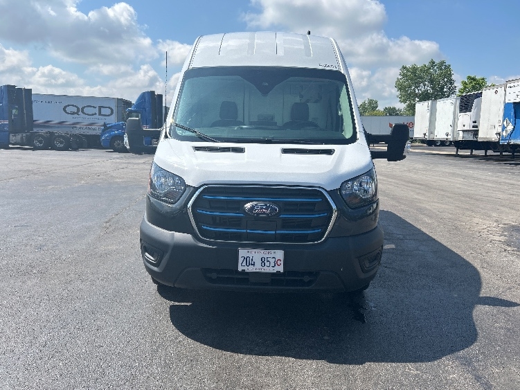 Used 2022 Ford E-Transit 350 - photo 2