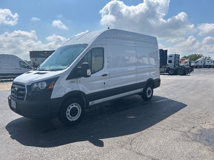 Used 2022 Ford E-Transit 350 - photo 5