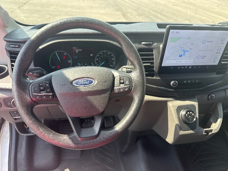 Used 2022 Ford E-Transit 350 - photo 20