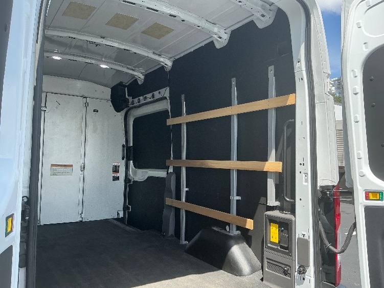 Used 2022 Ford E-Transit 350 - photo 12