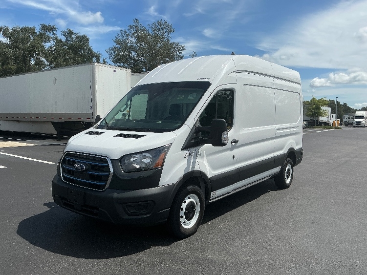 Used 2022 Ford E-Transit 350 - photo 5
