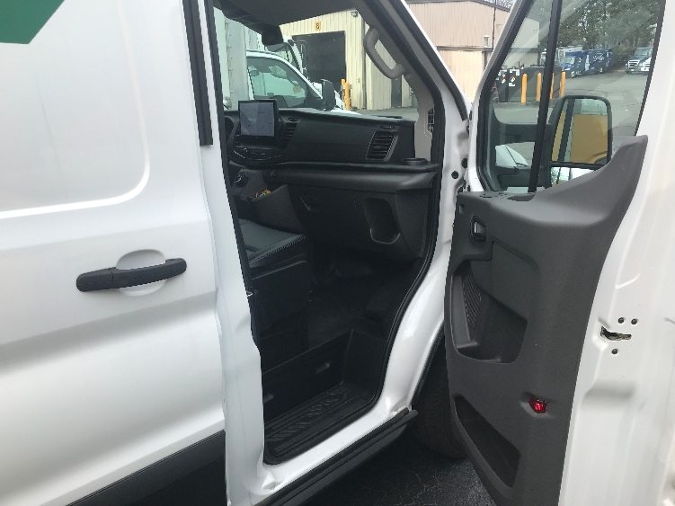 Used 2022 Ford E-Transit 350 - photo 20