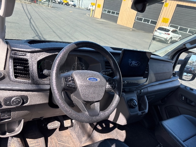 Used 2022 Ford E-Transit 350 - photo 16