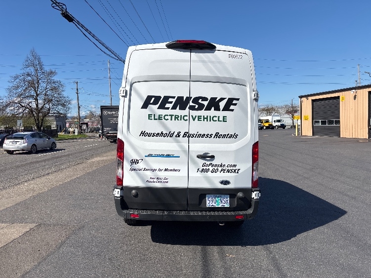 Used 2022 Ford E-Transit 350 - photo 8