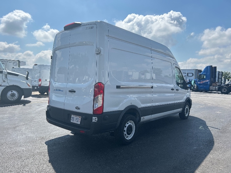 Used 2022 Ford E-Transit 350 - photo 15