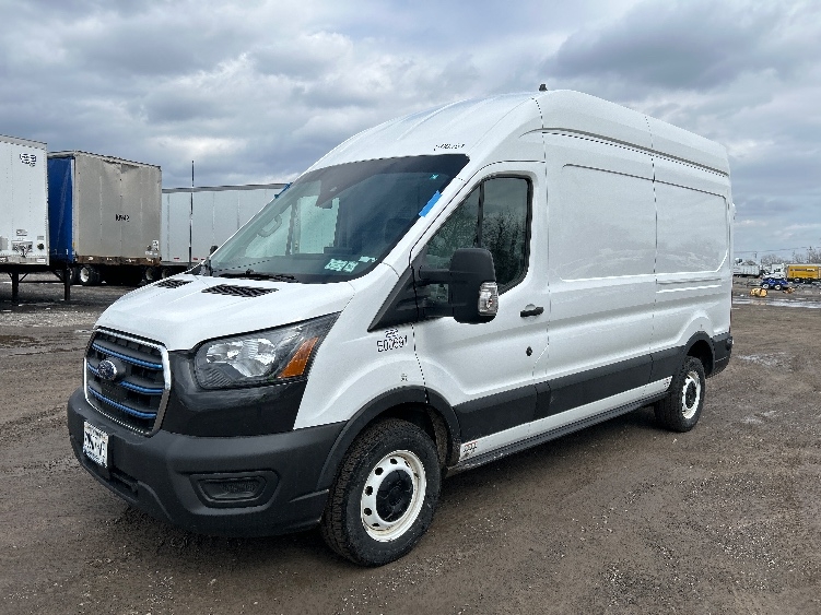 Used 2022 Ford E-Transit 350 - photo 5