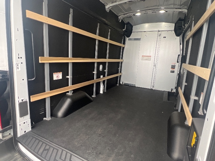 Used 2022 Ford E-Transit 350 - photo 13