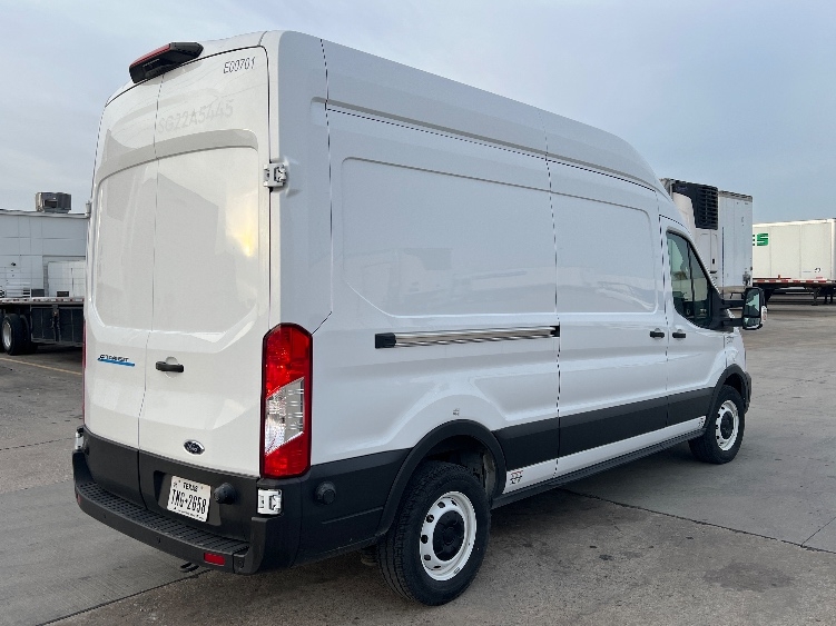 Used 2022 Ford E-Transit 350 - photo 15