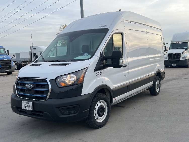 Used 2022 Ford E-Transit 350 - photo 5