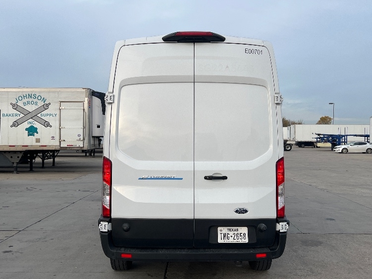 Used 2022 Ford E-Transit 350 - photo 9