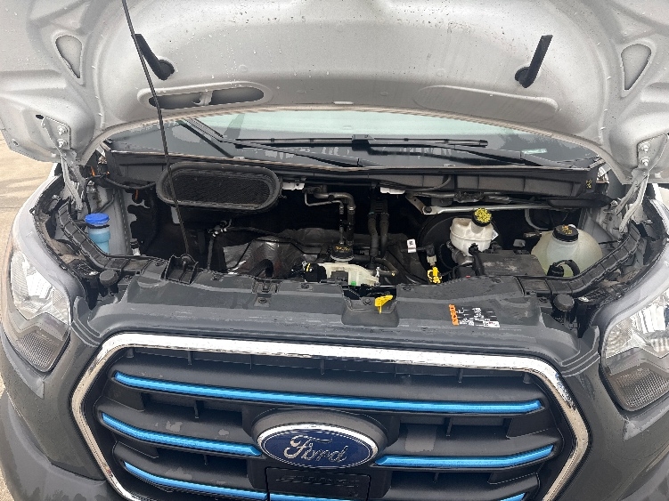 Used 2022 Ford E-Transit 350 - photo 25