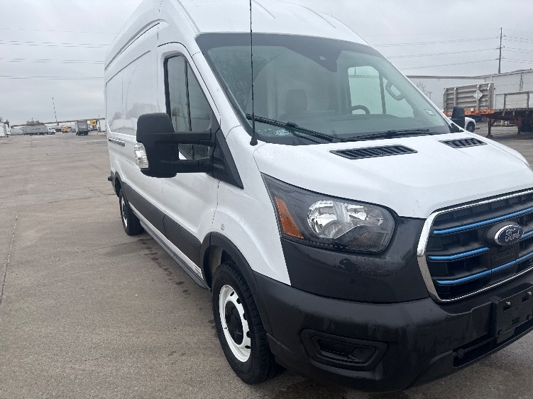 Used 2022 Ford E-Transit 350 - photo 30