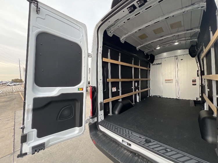 Used 2022 Ford E-Transit 350 - photo 13