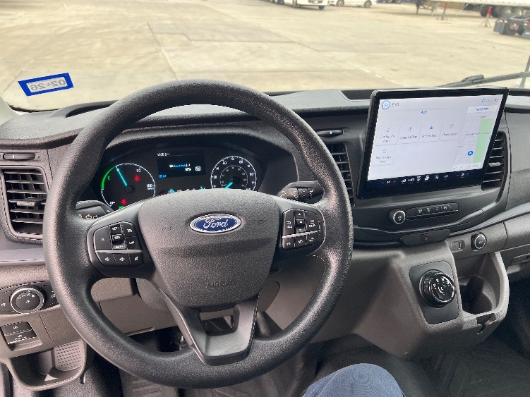 Used 2022 Ford E-Transit 350 - photo 20