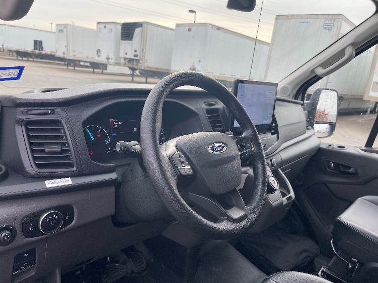 Used 2022 Ford E-Transit 350 - photo 19