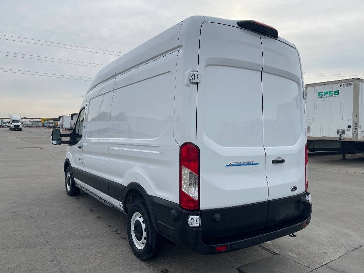 Used 2022 Ford E-Transit 350 - photo 8