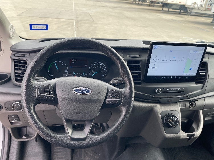 Used 2022 Ford E-Transit 350 - photo 20