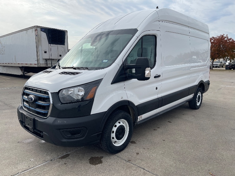Used 2022 Ford E-Transit 350 - photo 5